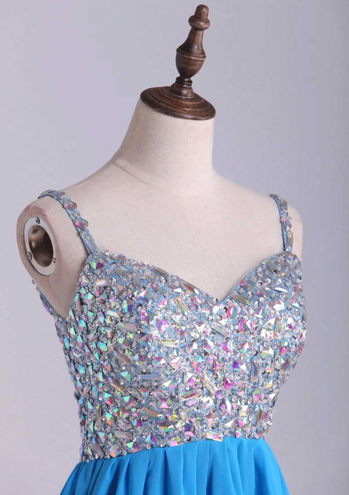 A-line Sweetheart Sleeveless Chiffon Short Mini Homecoming Dress, Beading Crystal