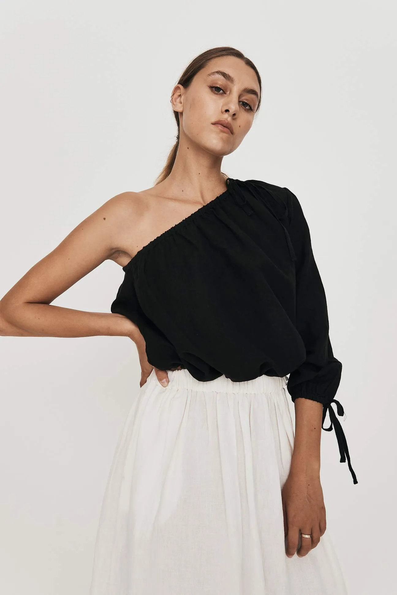 Mara Blouse in Black