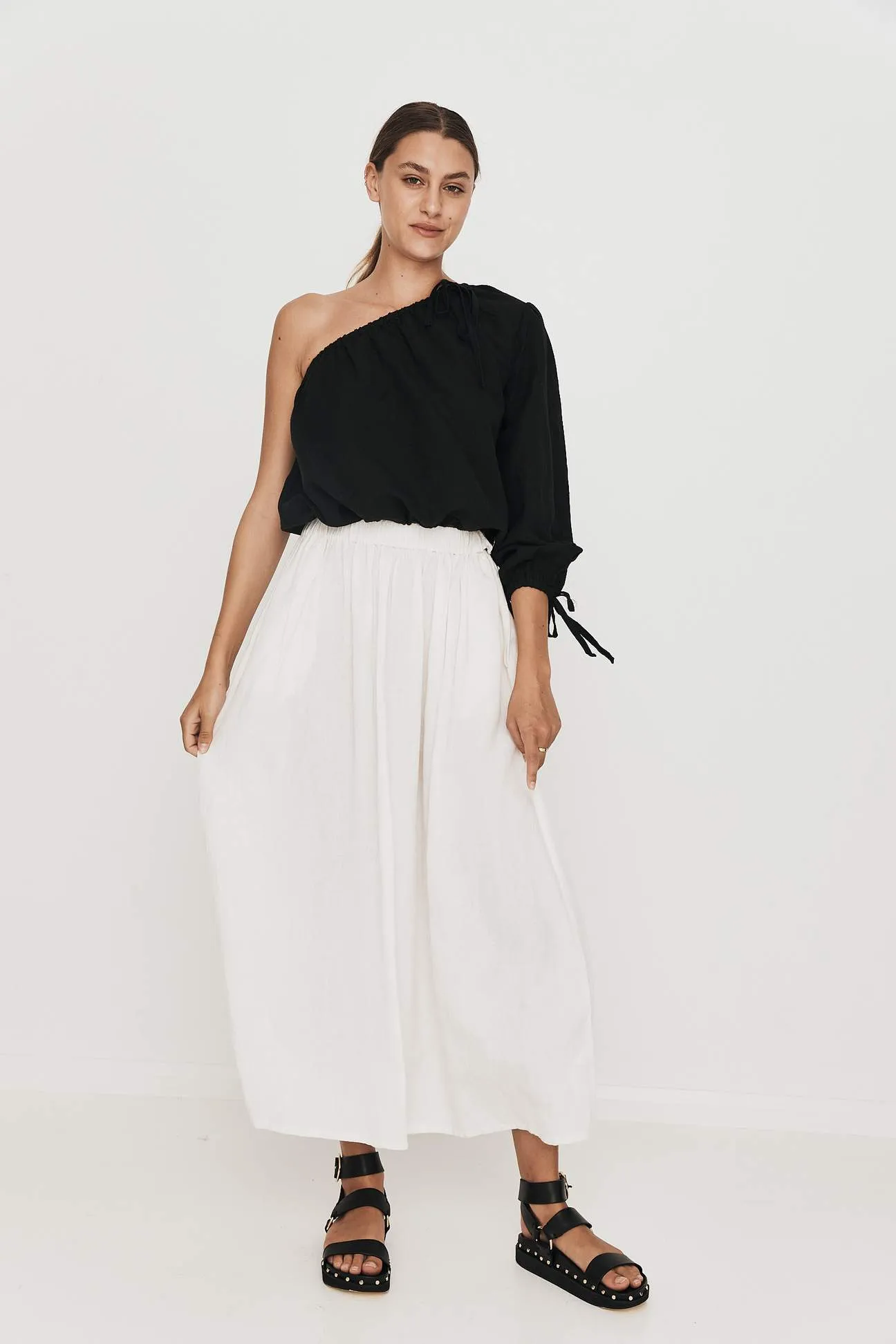 Mara Blouse in Black