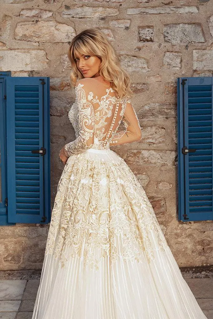 Wedding dress Laced with Detachable Skirt